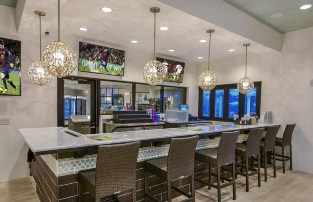 5 Bedrooms - 4,5 Bathrooms - Windsor At Westside 8928 Sa Orlando Bagian luar foto