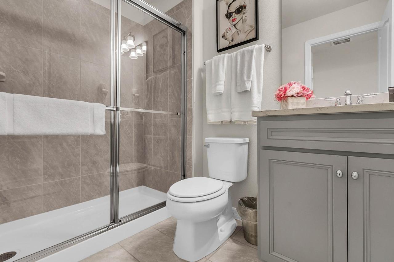 5 Bedrooms - 4,5 Bathrooms - Windsor At Westside 8928 Sa Orlando Bagian luar foto